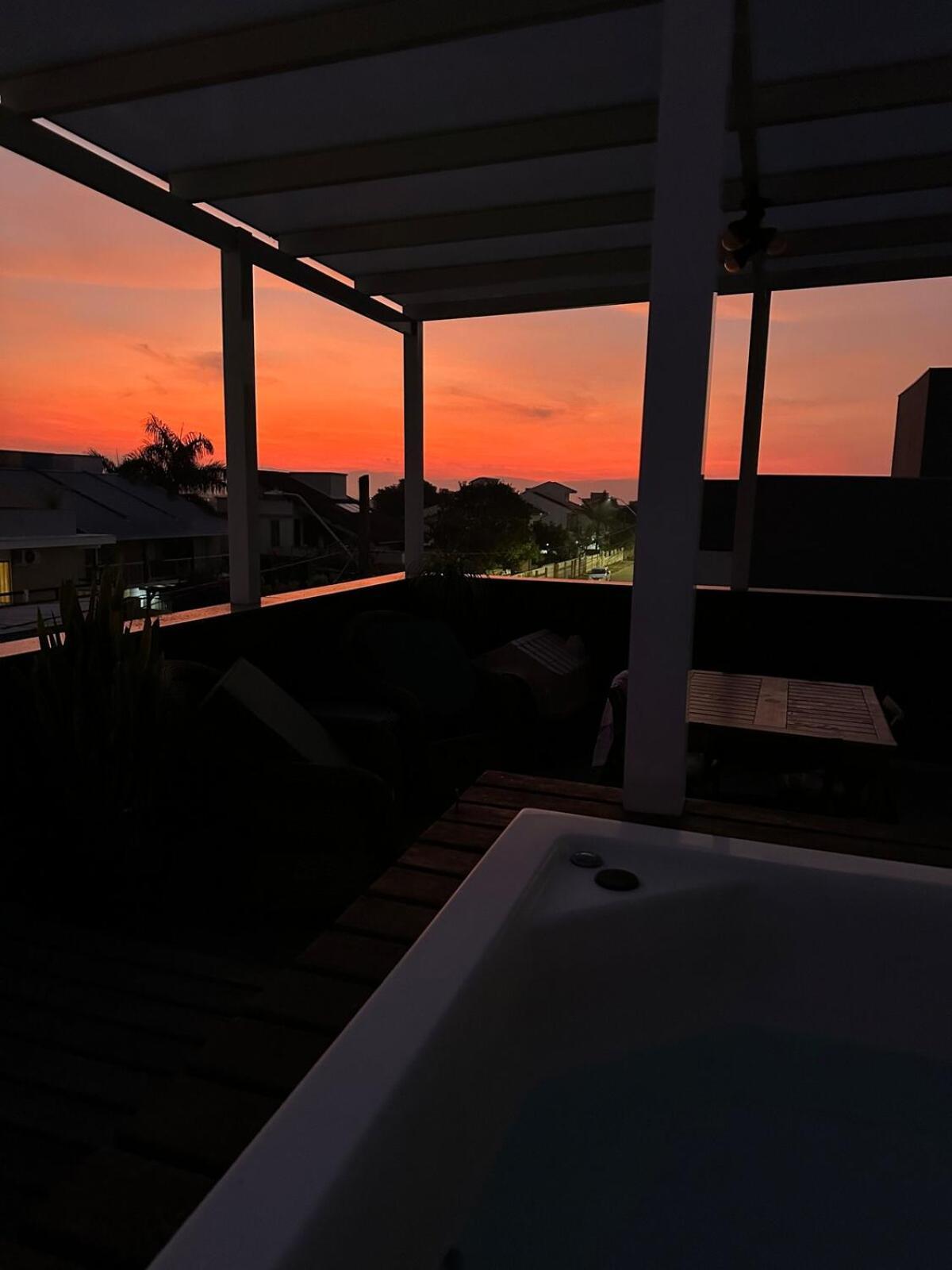 Beautiful Roof With Jacuzzi